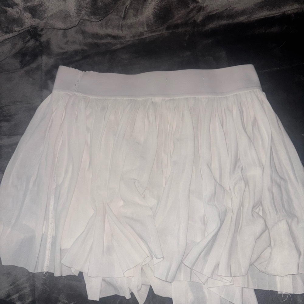 Elegant White Pleated Skirt